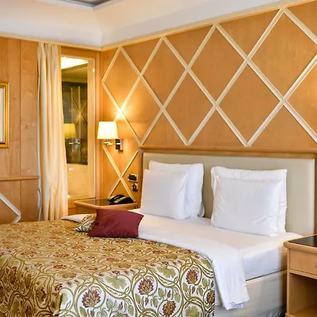 Hotel Splendid Conference & Budva